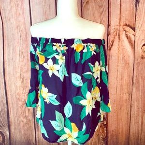 Shoulderless top 🍊